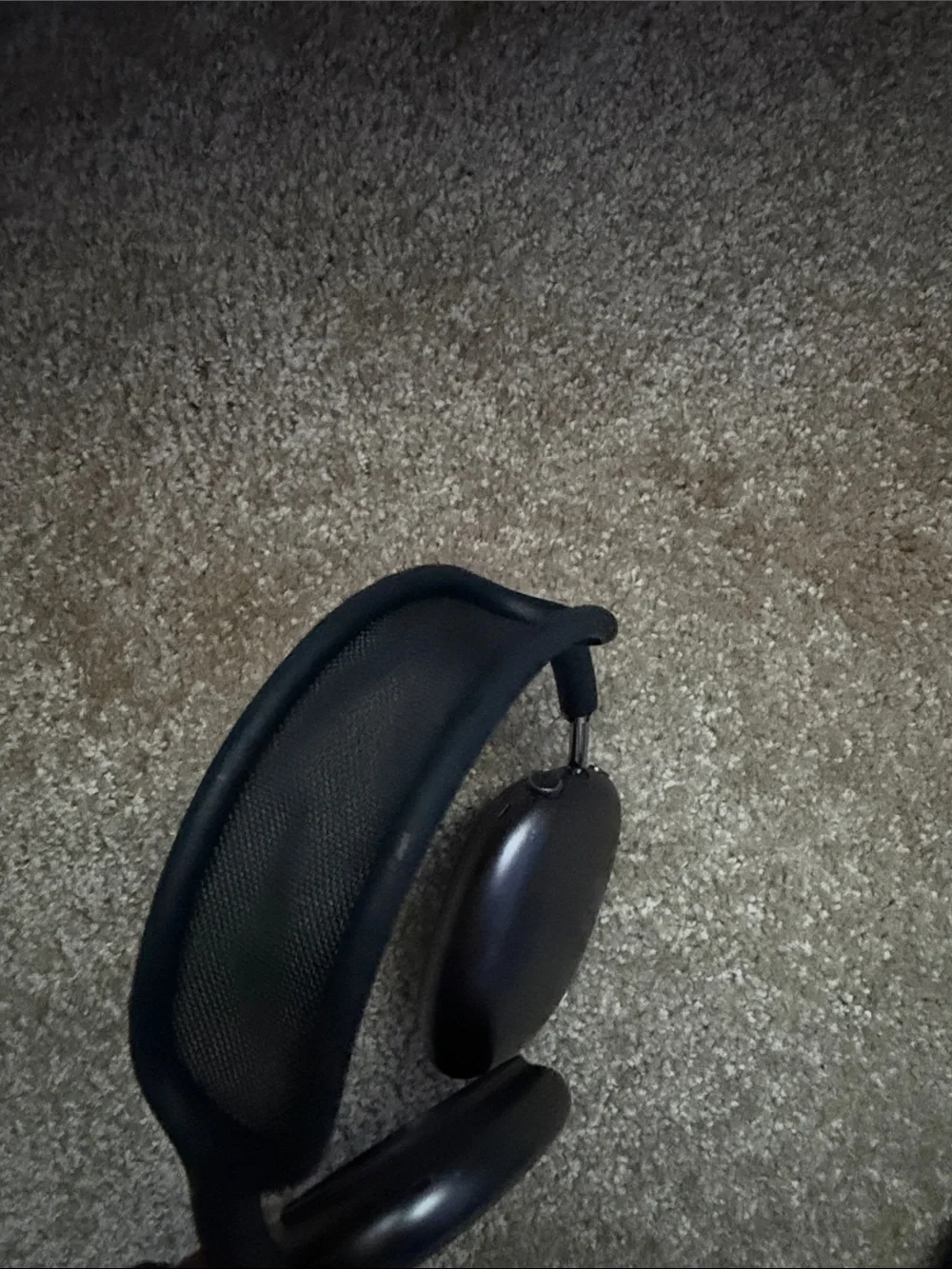 Apple Over-Ear Headphones - Black